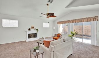 11246 Pleasant Hills Dr, Apple Valley, CA 92308