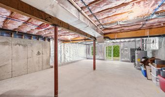 28 Brookview Cir 28, Bristol, CT 06010
