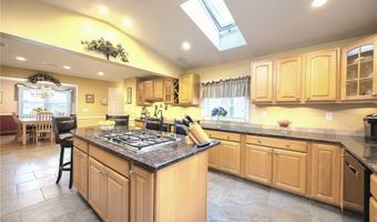 9 Patricia Dr, North Providence, RI 02904