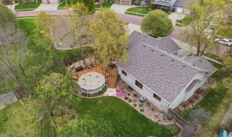 1609 S Locust Ave, Brandon, SD 57005