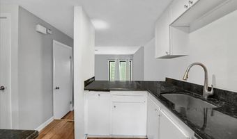 2340 Caringa Way E, Carlsbad, CA 92009