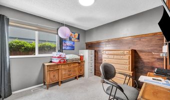 2434 Fieldcrest Dr, Carson City, NV 89701