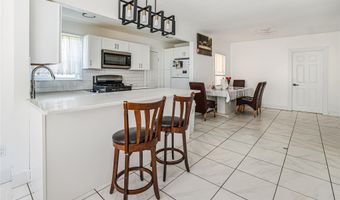 45 Cragmere Rd, Airmont, NY 10901