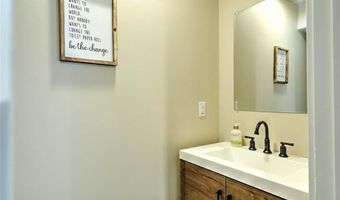 1 W Farm Rd, Smithfield, RI 02917