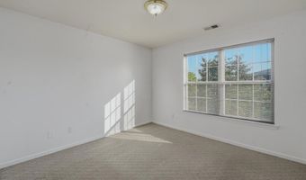 2 MARINA Dr, Bayonne, NJ 07002