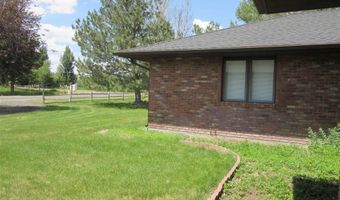 100 McCullough Dr, Cody, WY 82414