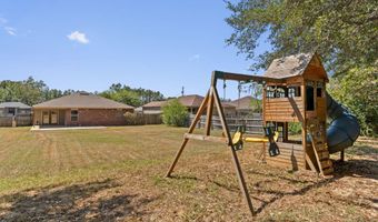 5609 Price Plantation Rd, Baker, FL 32531