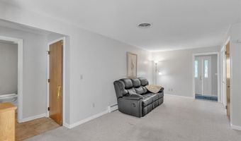 133 Brookpark Dr, Amherst, NY 14228