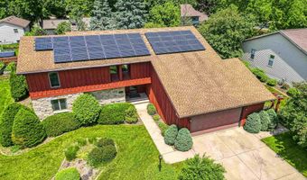 1334 W CLOVERDALE Dr, Appleton, WI 54914