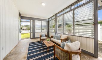 902 Wanaao Rd, Kailua, HI 96734