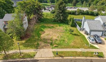 2238 Canterbury Cir, Akron, OH 44319