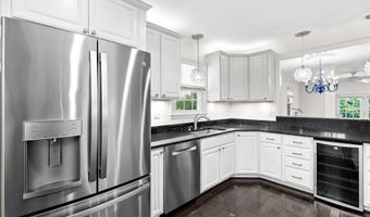 19- A W UHLER Ave, Alexandria, VA 22301