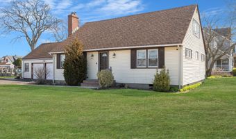 280 S Bayview Ave, Amityville, NY 11701