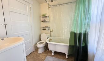 58 Oak St, Brattleboro, VT 05301