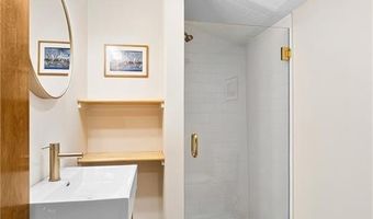 38 River Run, East Greenwich, RI 02818