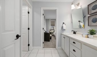 5 Morgan Ct, Lincoln, RI 02865