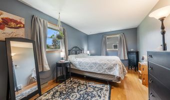 3030 N MORRISON St, Appleton, WI 54911
