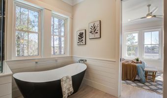 7527 Ladys Secret Ln, Awendaw, SC 29429