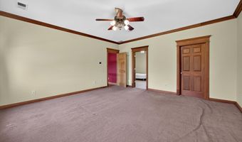 646 S Country Estates Ln, Bloomfield, IN 47424
