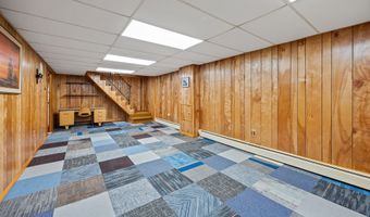 233 Mountain Rd, Cheshire, CT 06410