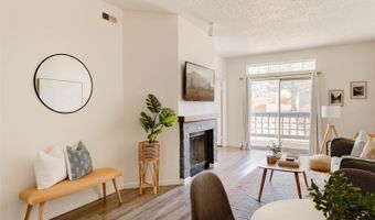7431 Singing Hills Dr D7431, Boulder, CO 80301