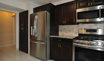 77 HOFFMAN Ave C, Cranston, RI 02920
