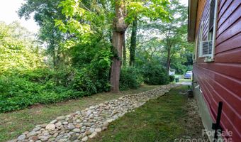 54 Downing St, Asheville, NC 28806