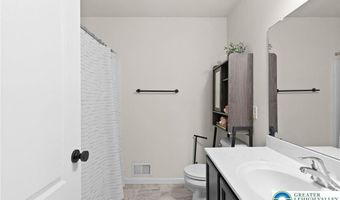 312 Redclover Ln, Allentown, PA 18104