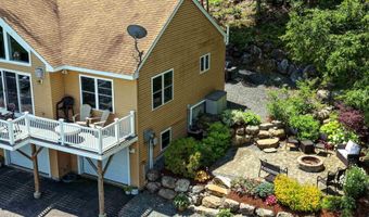 87 Glade Cir, Campton, NH 03223