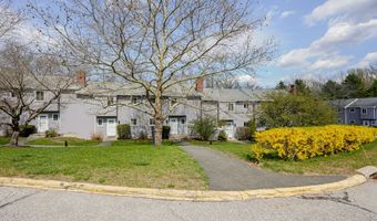 10 Monika Ln 10, Brookfield, CT 06804