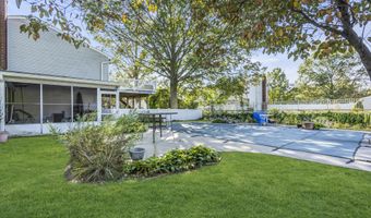 29 Pheasant Dr, Bayville, NJ 08721