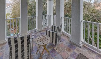 50 BEACH COTTAGE Ln, Atlantic Beach, FL 32233