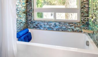 15908 Pelican Bay Dr, Brookings, OR 97415