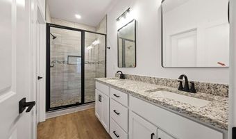 98 Selkirk Dr, Bella Vista, AR 72715