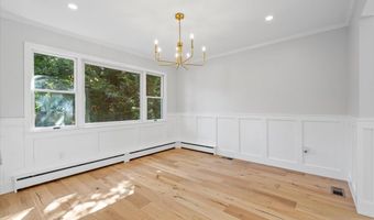 94 Carman Pl, Amityville, NY 11701