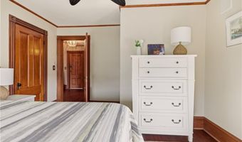 23 Clinton St, Newport, RI 02840