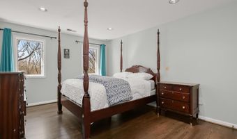 1 LAKE POTOMAC Ct, Potomac, MD 20854