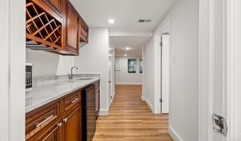 329 18TH Pl NE, Washington, DC 20002
