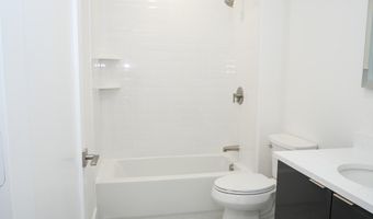 38 Hichborn 101, Boston, MA 02135