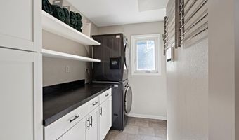 6150 Collins Cir, Anchorage, AK 99502