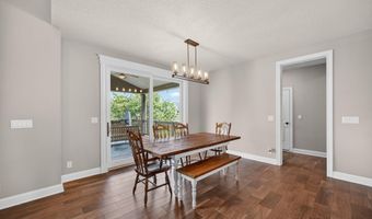 5400 Windrose Ln, Ames, IA 50014