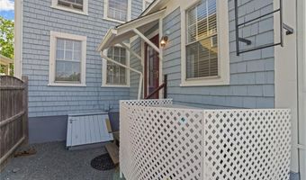 275 Hope St, Bristol, RI 02809