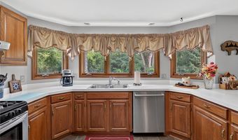 231 Londonderry Ln, Amherst, NY 14068