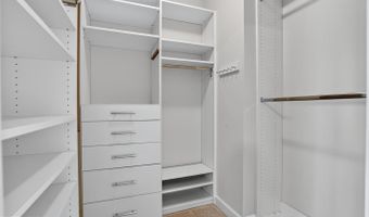 44692 COLLINGDALE Ter, Ashburn, VA 20147