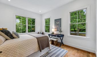 7926 BOLLING Dr, Alexandria, VA 22308