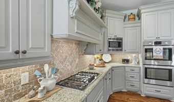 513 Devereaux Dr, Brandon, MS 39042