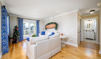 211 Stratford Ave, Beach Haven, NJ 08008