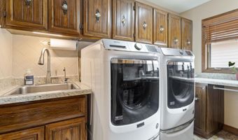 1128 Benton St, Anoka, MN 55303
