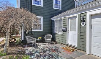 11 Pine Ave, Barrington, RI 02806