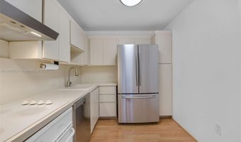 3675 N Country Club Dr 2302, Aventura, FL 33180